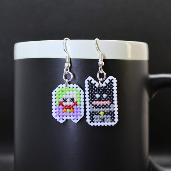 Mini pendientes punto de cruz batman y joker - Pulpofante