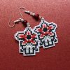 Pendientes frikis del Demogorgon bordados a punto de cruz hechos a mano