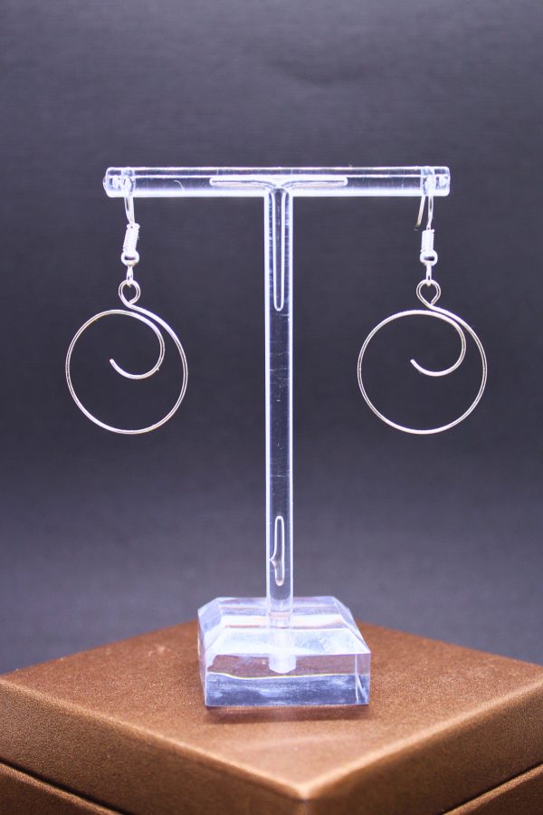 Pendientes Sin Contexto (versión mar)  (un círculo, una ola y mil historias)